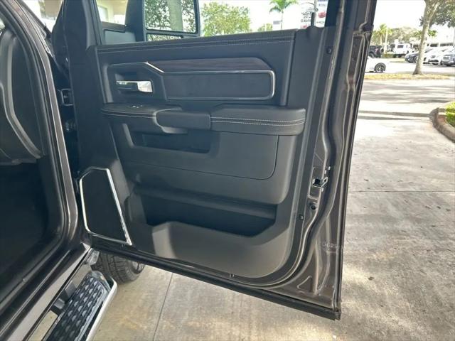 2026 Ram 3500 Laramie Crew Cab 4x4 8' Box