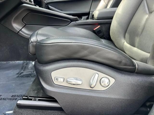 2022 Porsche Macan Standard