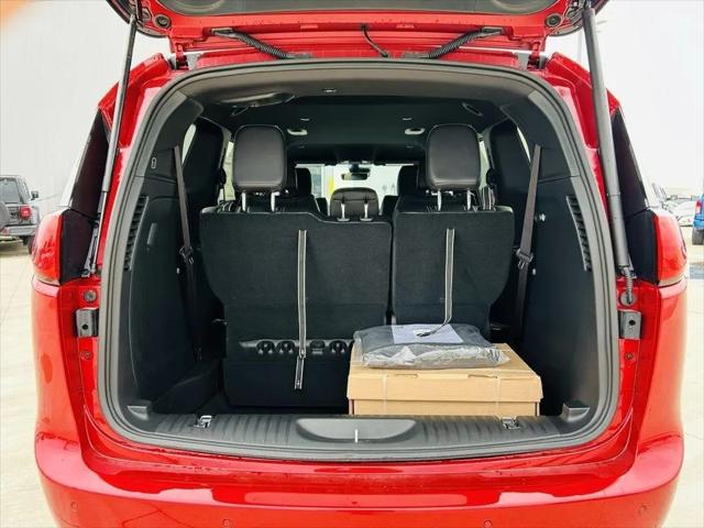 2026 Chrysler Voyager LX