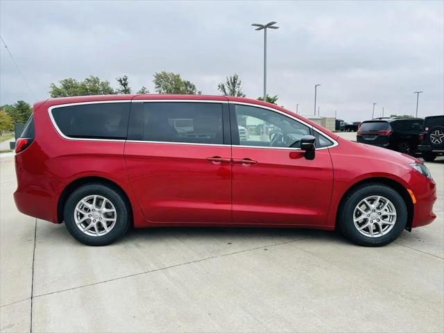2026 Chrysler Voyager LX