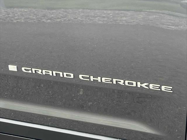 2025 Jeep Grand Cherokee Laredo X 4x4