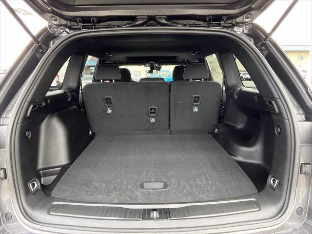 2025 Jeep Grand Cherokee Laredo X 4x4