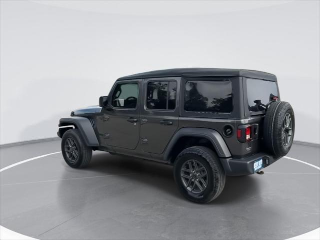 2025 Jeep Wrangler 4-Door Summit 4x4