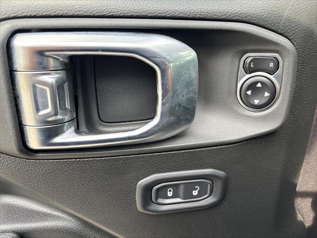 2025 Jeep Wrangler 4-Door Summit 4x4