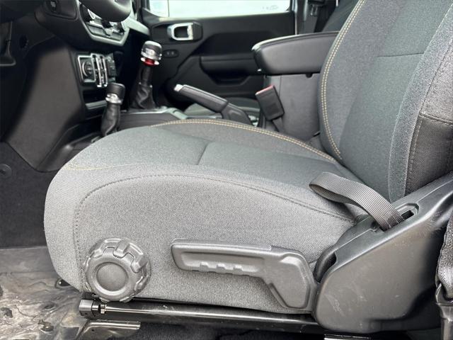 2025 Jeep Wrangler 4-Door Summit 4x4