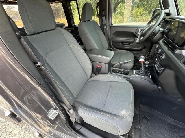 2025 Jeep Wrangler 4-Door Summit 4x4