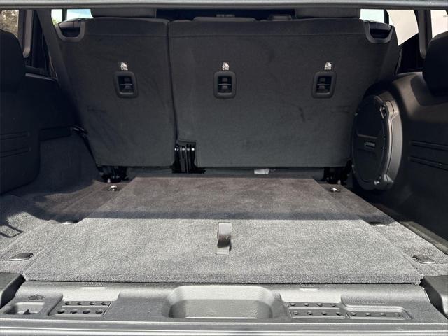 2025 Jeep Wrangler 4-Door Summit 4x4