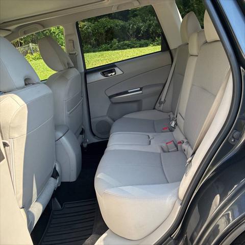 2013 Subaru Forester 2.5X Premium AWD 4dr Wagon 4A