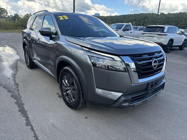 2023 Nissan Pathfinder SV FWD