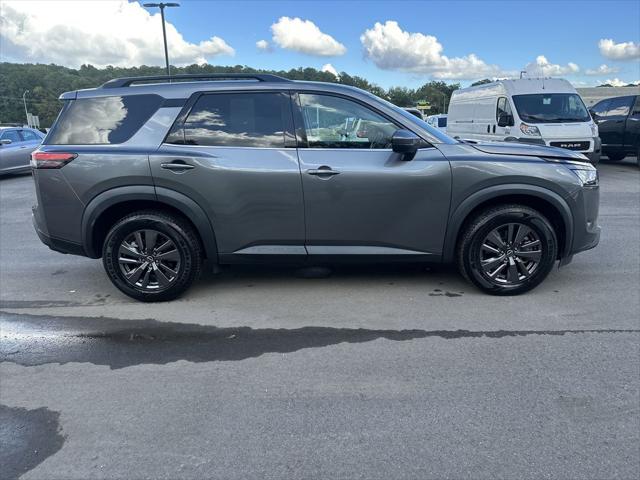 2023 Nissan Pathfinder SV FWD