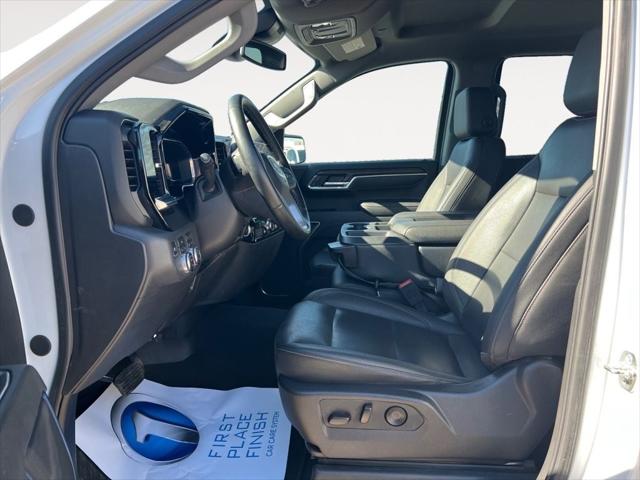 2025 GMC Sierra 1500 4WD Crew Cab Short Box SLT 2025 GMC Sierra 1500 4WD Crew Cab Short Box SLT