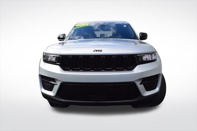 2023 Jeep Grand Cherokee Altitude X 4x4 2023 Jeep Grand Cherokee Altitude X 4x4