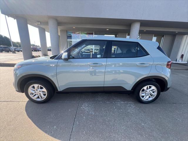 2025 Hyundai Venue SE 2025 Hyundai Venue SE