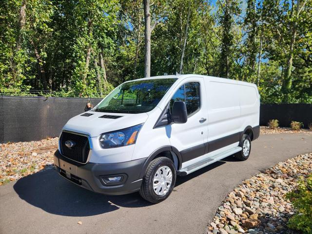 2023 Ford Transit-250 Cargo Van Base 2023 Ford Transit-250 Cargo Van Base