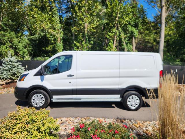 2023 Ford Transit-250 Cargo Van Base 2023 Ford Transit-250 Cargo Van Base