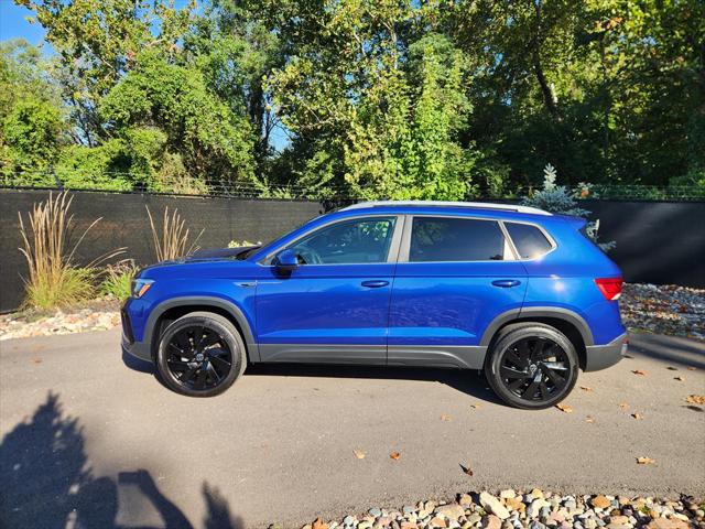 2024 Volkswagen Taos 1.5T SE