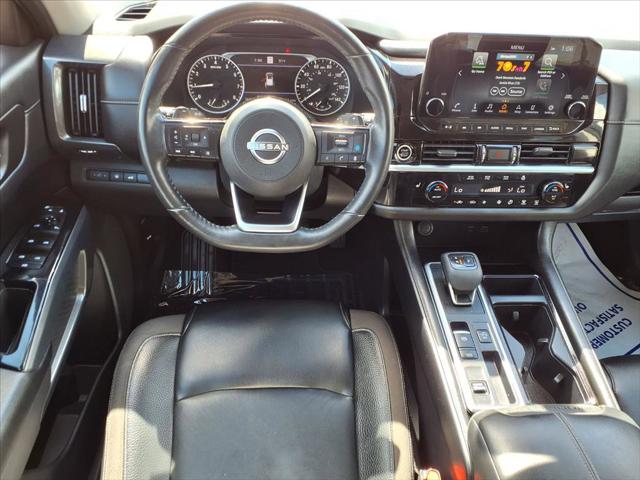 2022 Nissan Pathfinder SL 2WD 2022 Nissan Pathfinder SL 2WD