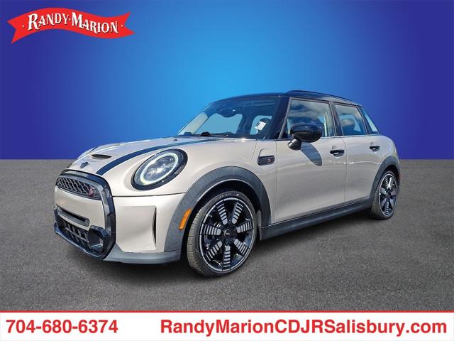 2022 Mini Hardtop Cooper S 2022 Mini Hardtop Cooper S