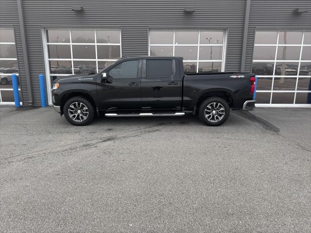 2022 Chevrolet Silverado 1500 4WD Crew Cab Short Bed LT with 2FL
