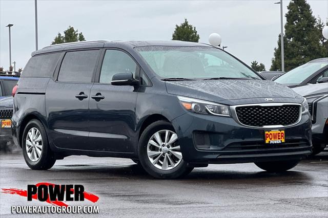 2015 Kia Sedona LX