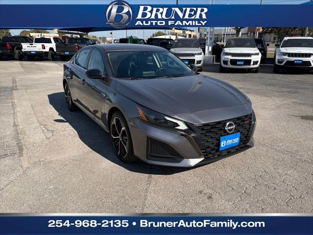 2023 Nissan Altima SR FWD