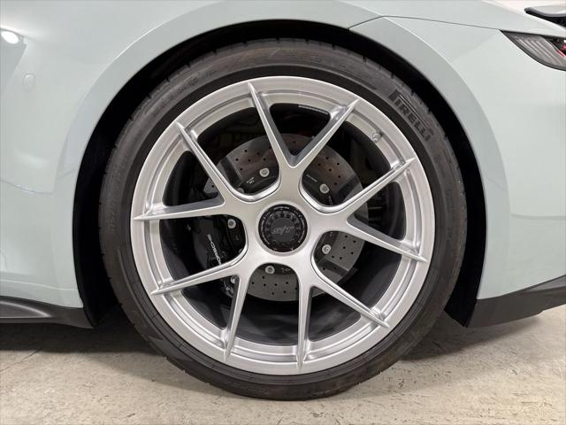 2024 Porsche 911 S/T