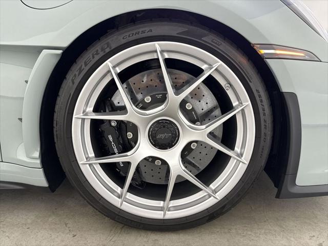 2024 Porsche 911 S/T