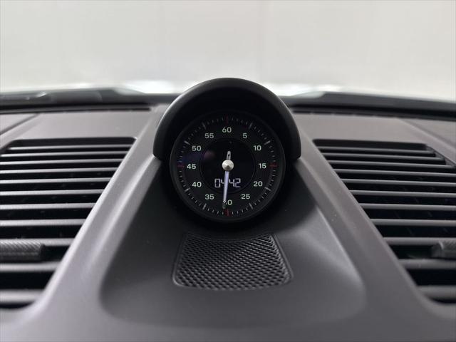 2024 Porsche 911 S/T