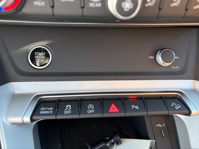 2025 Audi Q3 Premium 45 TFSI S line quattro Tiptronic