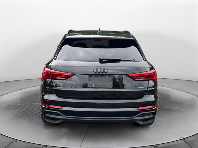 2025 Audi Q3 Premium 45 TFSI S line quattro Tiptronic