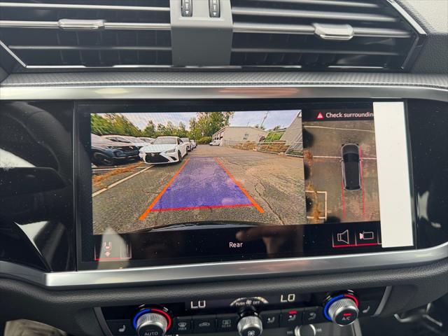 2025 Audi Q3 Premium 45 TFSI S line quattro Tiptronic
