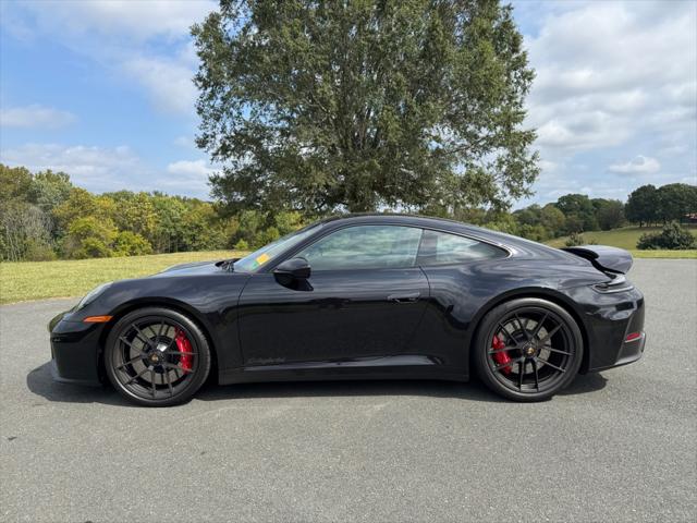 2025 Porsche 911 Carrera GTS