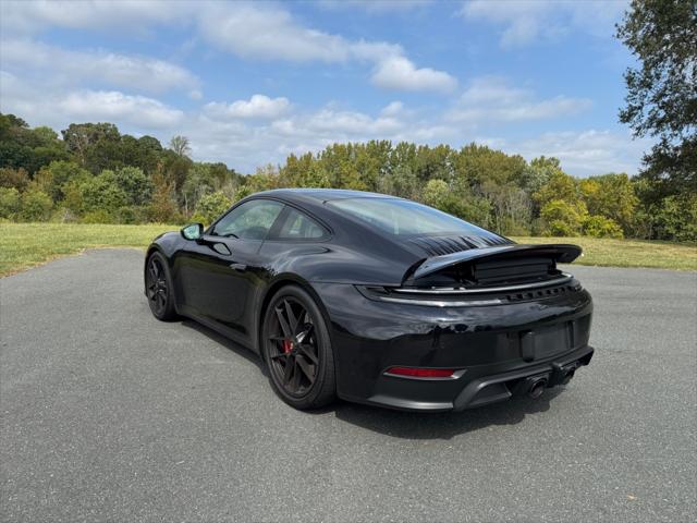 2025 Porsche 911 Carrera GTS
