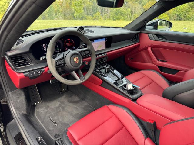 2025 Porsche 911 Carrera GTS