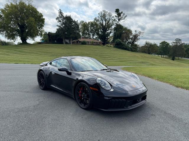 2025 Porsche 911 Carrera GTS