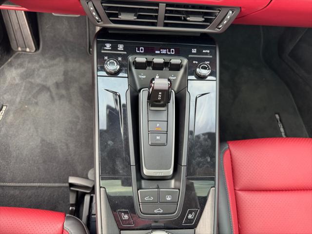 2025 Porsche 911 Carrera GTS