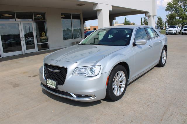 2019 Chrysler 300 Touring 2019 Chrysler 300 Touring