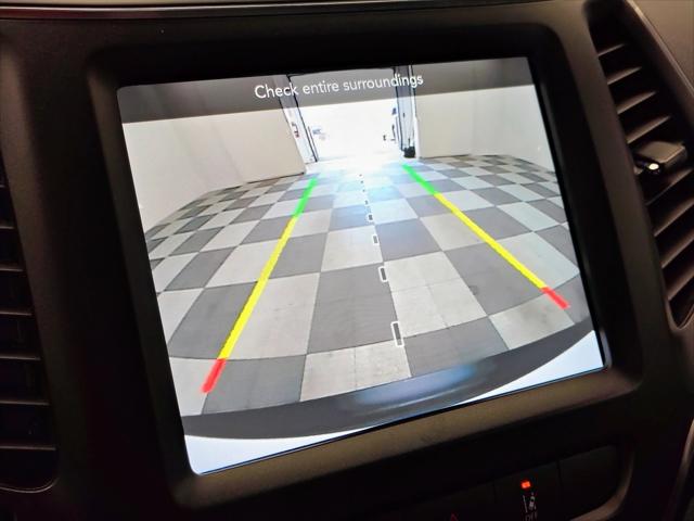 2022 Jeep Cherokee Trailhawk 4x4 2022 Jeep Cherokee Trailhawk 4x4