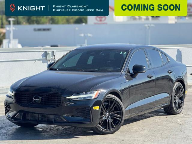 2022 Volvo S60 Recharge Plug-In Hybrid T8 Black Edition R-Design Extended Range