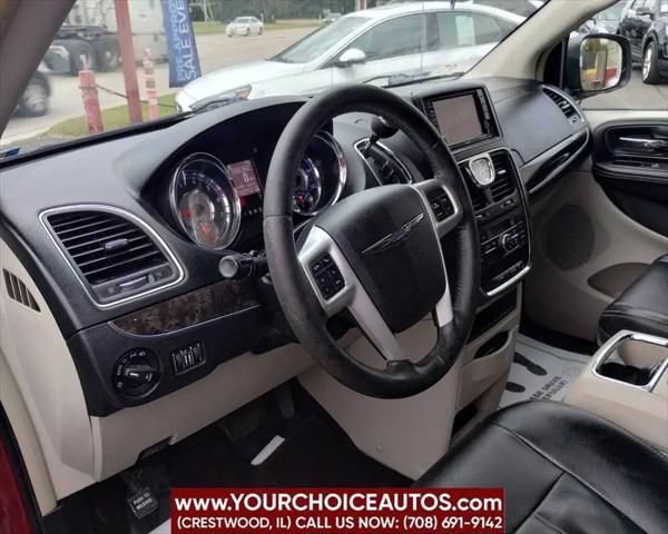 2015 Chrysler Town & Country Touring