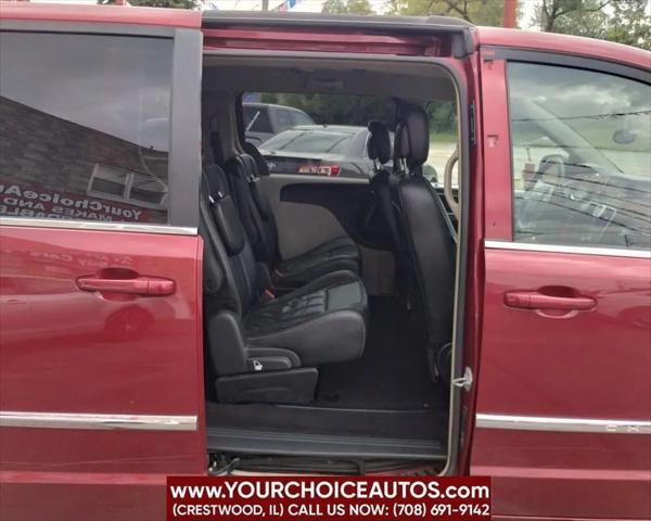 2015 Chrysler Town & Country Touring