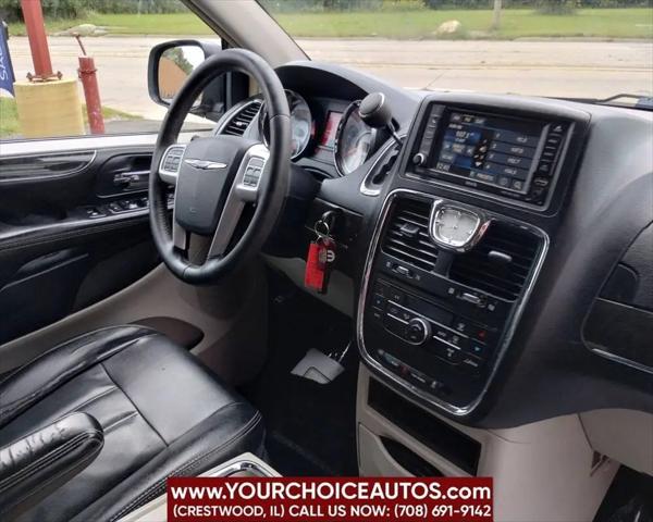 2015 Chrysler Town & Country Touring
