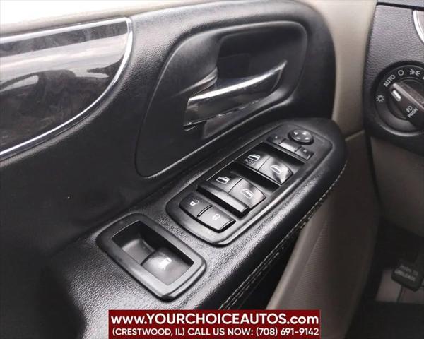 2015 Chrysler Town & Country Touring
