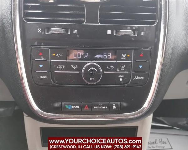 2015 Chrysler Town & Country Touring