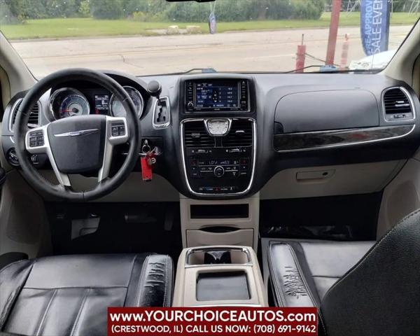 2015 Chrysler Town & Country Touring