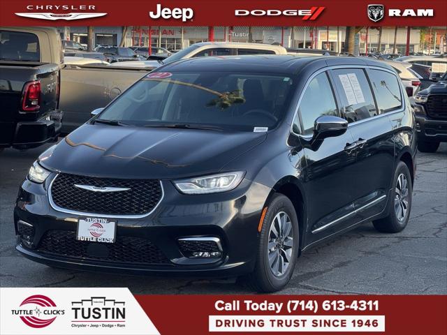 2022 Chrysler Pacifica Hybrid Limited 2022 Chrysler Pacifica Hybrid Limited