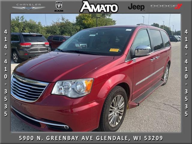 2014 Chrysler Town and Country Touring-L