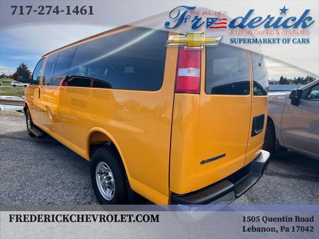 2025 Chevrolet Express Passenger RWD 3500 Extended Wheelbase LT