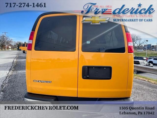 2025 Chevrolet Express Passenger RWD 3500 Extended Wheelbase LT