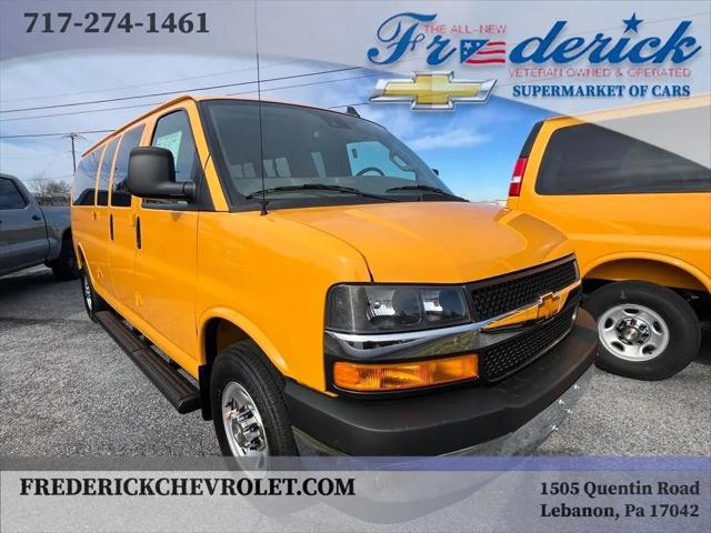 2025 Chevrolet Express Passenger RWD 3500 Extended Wheelbase LT